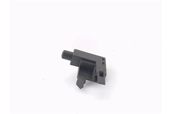 Recambio de contactor freno establecimiento para volkswagen polo iv (9n1) 1.4 16v referencia OEM IAM 1J0947561  