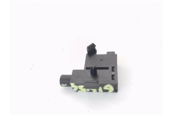 Recambio de contactor freno establecimiento para volkswagen polo iv (9n1) 1.4 16v referencia OEM IAM 1J0947561  