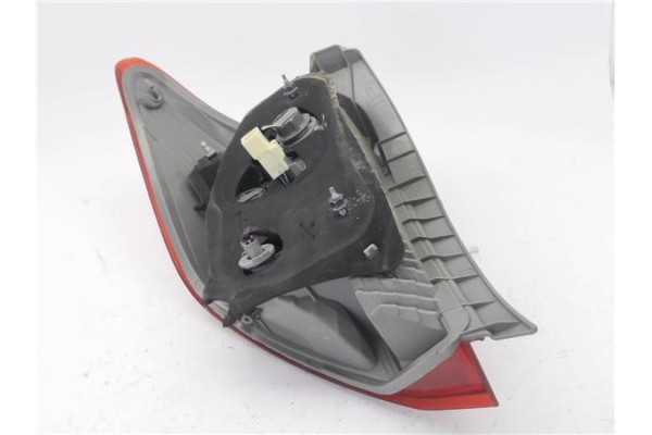 Recambio de piloto trasero derecho para toyota yaris (ksp9/scp9/nlp9) 1.4 active referencia OEM IAM 821219X1R  