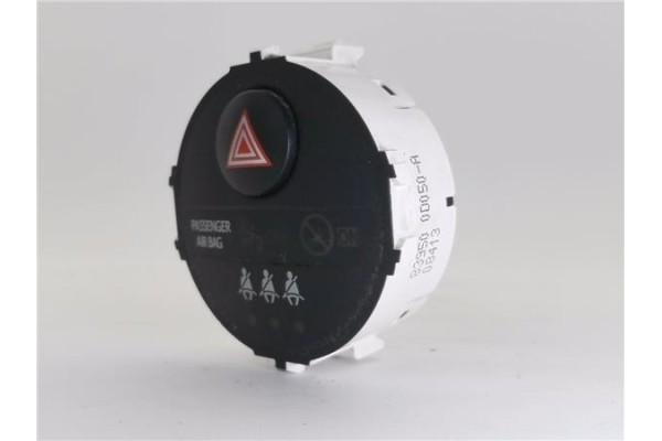 Recambio de interruptor luces emergencia para toyota yaris (ksp9/scp9/nlp9) 1.4 active referencia OEM IAM 839500D050A  