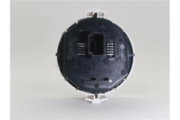Recambio de interruptor luces emergencia para toyota yaris (ksp9/scp9/nlp9) 1.4 active referencia OEM IAM 839500D050A  