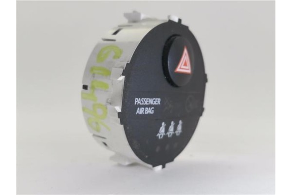 Recambio de interruptor luces emergencia para toyota yaris (ksp9/scp9/nlp9) 1.4 active referencia OEM IAM 839500D050A  