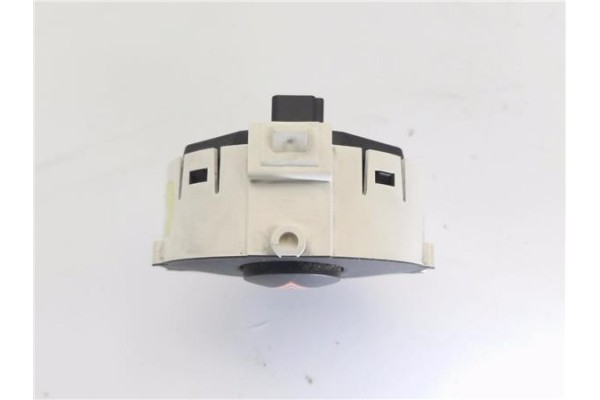 Recambio de interruptor luces emergencia para toyota yaris (ksp9/scp9/nlp9) 1.4 active referencia OEM IAM 839500D050A  