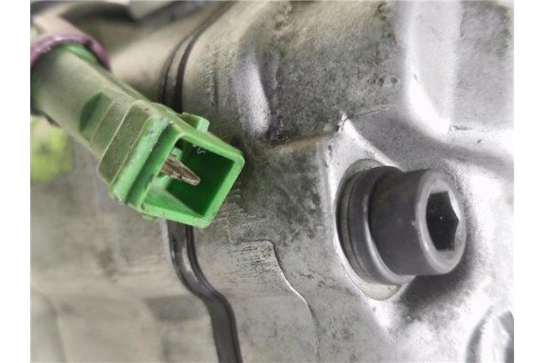 Recambio de compresor aire acond. para volkswagen passat berlina (3b2) 1.8 básico referencia OEM IAM 8D0260805D 761J225446 
