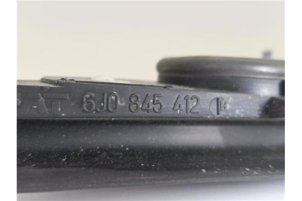 Recambio de luna puerta delantero derecha para seat ibiza berlina (6j5) 1.2 referencia OEM IAM 6J0845412B  