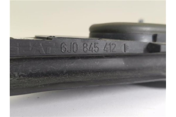 Recambio de luna fija delantero derecha para seat ibiza berlina (6j5) 1.4 tsi referencia OEM IAM 6J0845412B  