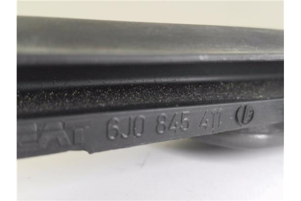 Recambio de luna puerta delantero izquierda para seat ibiza berlina (6j5) 1.4 16v referencia OEM IAM 6J0845411B  