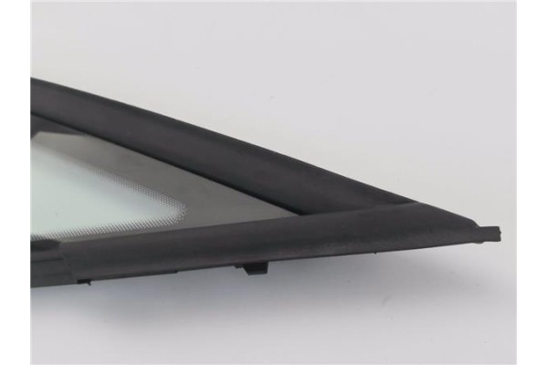 Recambio de luna puerta delantero derecha para seat ibiza berlina (6j5) 1.4 16v referencia OEM IAM 6J0845412B  