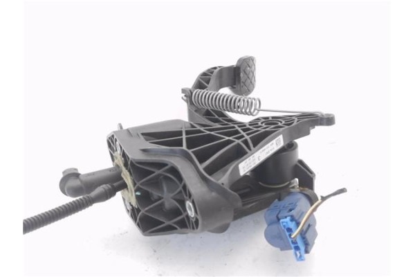 Recambio de pedal embrague para seat ibiza st (6j8) 1.2 tsi referencia OEM IAM 6R1721059S 6R0721117B 