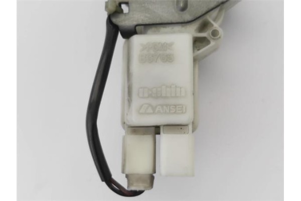 Recambio de cerradura porton para suzuki swift iii (sg) 1.3 ddis referencia OEM IAM 8251063J00  