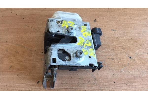 Recambio de cierre electromagnetico delantero derecho para audi a3 (8l) 1.8 ambition referencia OEM IAM 8L1837016  