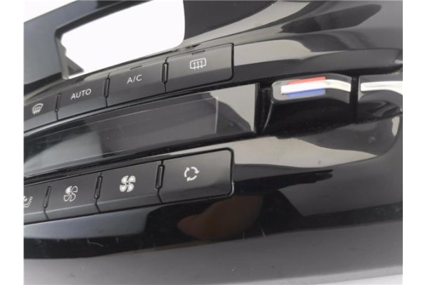 Recambio de mandos climatizador para peugeot 208 1.2 access referencia OEM IAM 96722471XU E1063177 