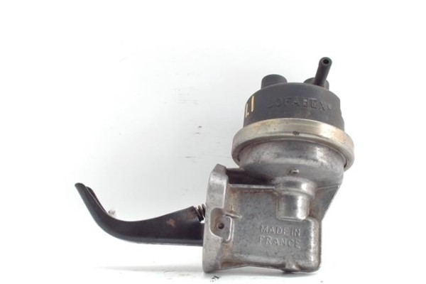 Recambio de bomba combustible para peugeot 106 (s1) 1.1 cocktail referencia OEM IAM 8208K7  