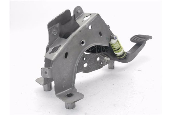 Recambio de pedal embrague para renault grand scenic iv 1.2 tce referencia OEM IAM 465039052R  