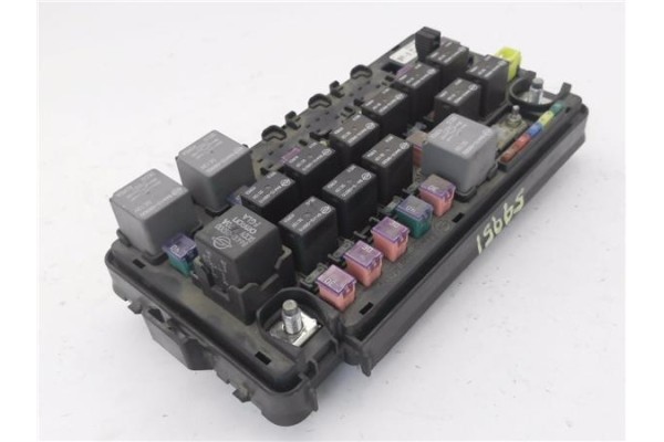 Recambio de caja fusibles/rele para ssangyong kyron 2.0 200 xdi referencia OEM IAM AK7269  