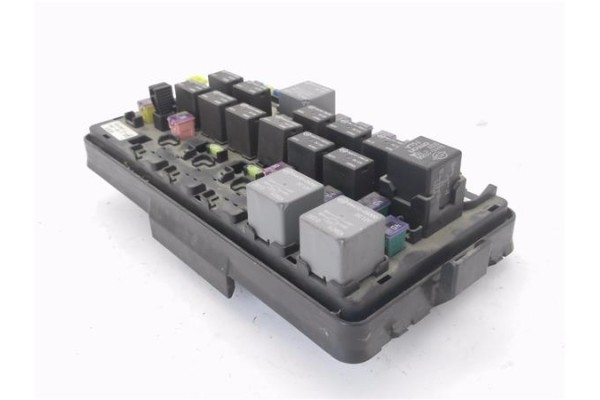 Recambio de caja fusibles/rele para ssangyong kyron 2.0 200 xdi referencia OEM IAM AK7269  
