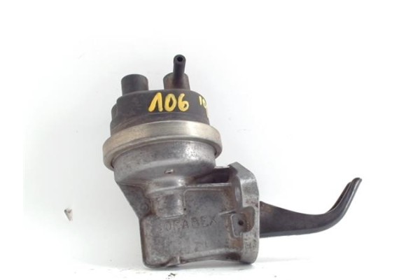 Recambio de bomba combustible para peugeot 106 (s1) 1.1 cocktail referencia OEM IAM 8208K7  