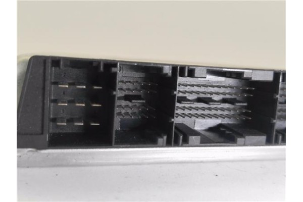 Recambio de centralita para land rover freelander (ln) 2.0 hse familiar referencia OEM IAM 7792938 281010811 