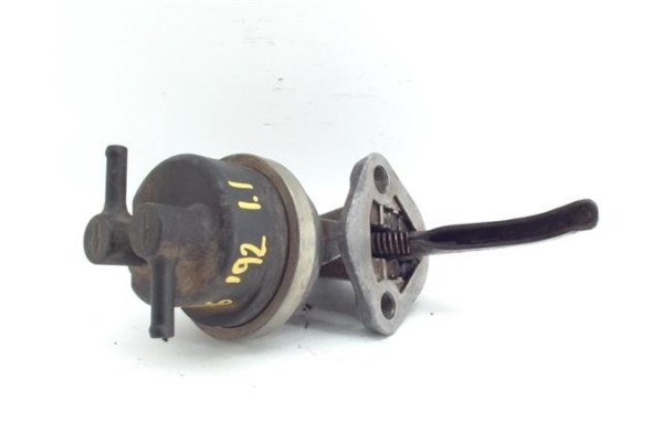 Recambio de bomba combustible para peugeot 106 (s1) 1.1 cocktail referencia OEM IAM 8208K7  