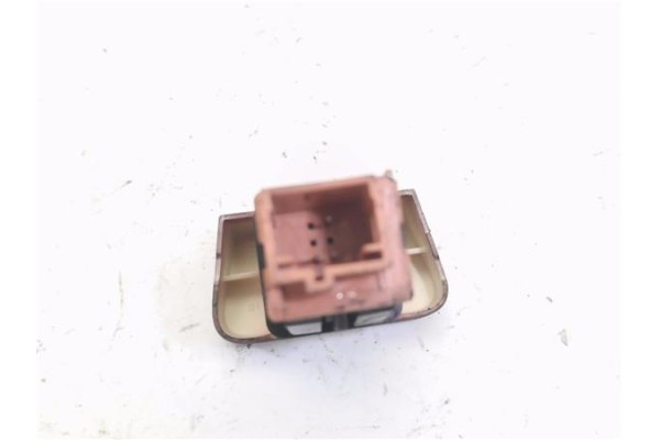 Recambio de interruptor luces emergencia para citroen c4 picasso 1.6 hdi referencia OEM IAM 6554VH  