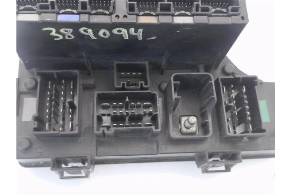 Recambio de caja fusibles/rele para jeep compass (mk) 2.0 sport referencia OEM IAM 943H5K35ST 5KG2F2L2 
