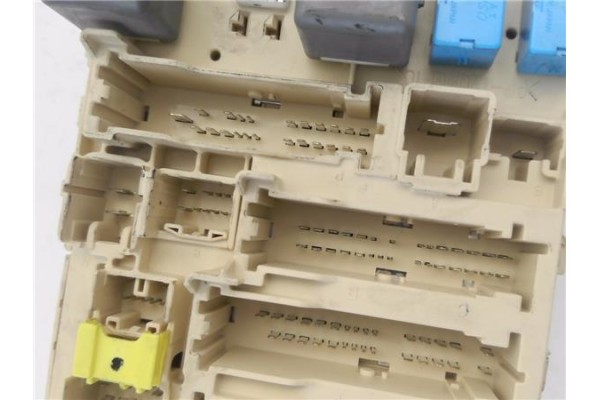 Recambio de caja fusibles/rele para lexus rx (mcu_) 400h referencia OEM IAM GL21RTD072705  