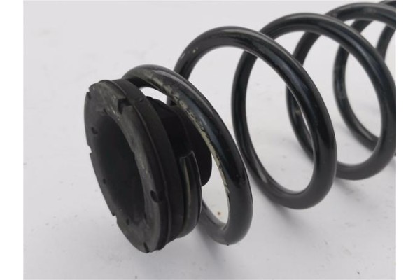 Recambio de muelle derecho suspension trasero para seat ibiza berlina (6j5) 1.6 tdi referencia OEM IAM 6Q0511115  