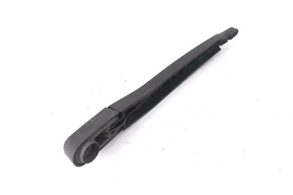 Recambio de brazo limpiaparabrisas trasero para fiat punto / grande punto (199) 1.3 d multijet referencia OEM IAM 55701469  