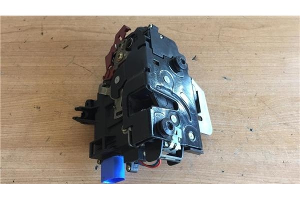 Recambio de cierre electromagnetico delantero derecho para audi a3 (8p1) 1.6 ambiente referencia OEM IAM 4E1837016  