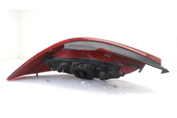 Recambio de piloto trasero derecho para opel corsa d 1.3 cdti referencia OEM IAM 89038961A 13186351 
