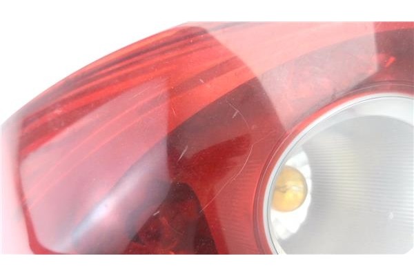Recambio de piloto trasero izquierdo para opel corsa d 1.3 cdti referencia OEM IAM 89038960A 13186350 