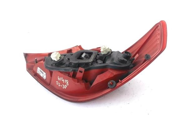 Recambio de piloto trasero izquierdo para opel corsa d 1.3 cdti referencia OEM IAM 89038960A 13186350 
