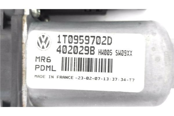 Recambio de motor elevalunas delantero derecho para volkswagen touran (1t1) 1.9 tdi referencia OEM IAM 1K0959792J 1T0959702D 
