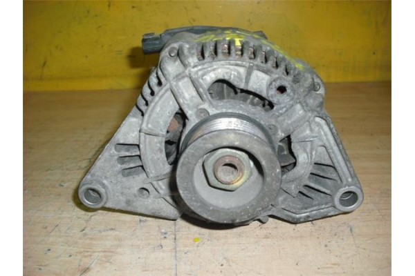 Recambio de alternador para nissan micra (k11) 1.3 i 16v referencia OEM IAM 2310054B61 0120335008 