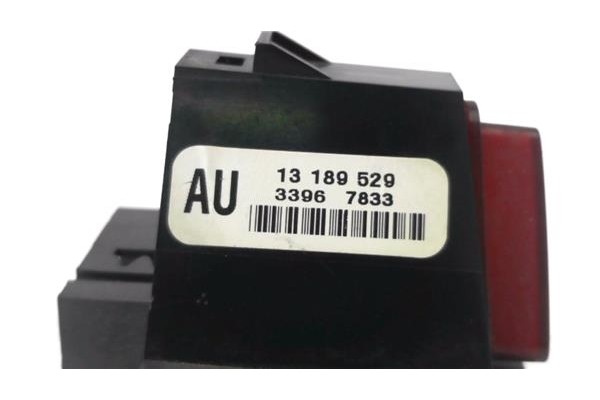 Recambio de interruptor luces emergencia para opel corsa d 1.3 cdti referencia OEM IAM 33967833 13189529 