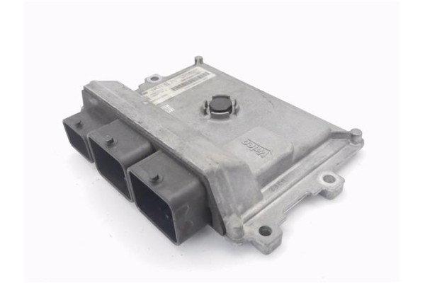 Recambio de centralita para peugeot 2008 1.2 access referencia OEM IAM 9805895780  