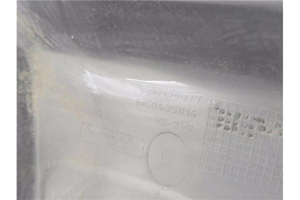 Recambio de rejilla paragolpes delantero izquierda para citroen c4 picasso 1.6 hdi referencia OEM IAM 9654196877  