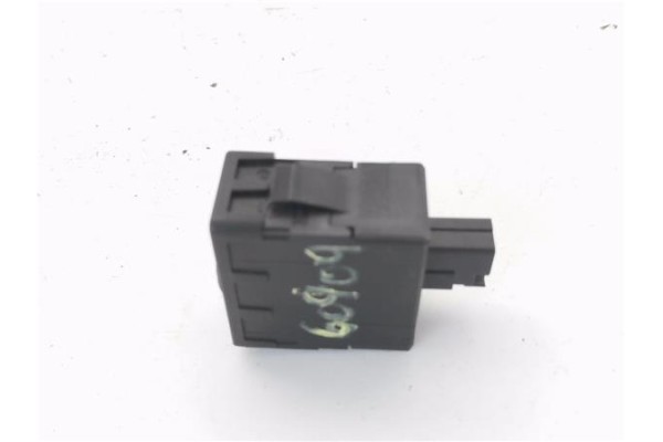 Recambio de interruptor regulacion altura faros para peugeot 207 1.4 referencia OEM IAM 96384422XT 96366692XT 