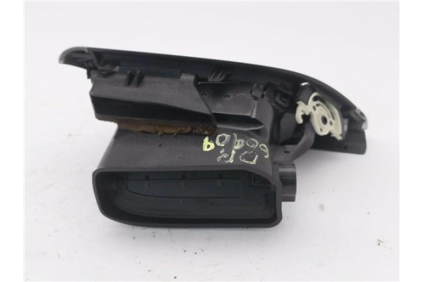 Recambio de rejilla entrada de aire para peugeot 207 1.4 referencia OEM IAM 9650088477 A1010047 