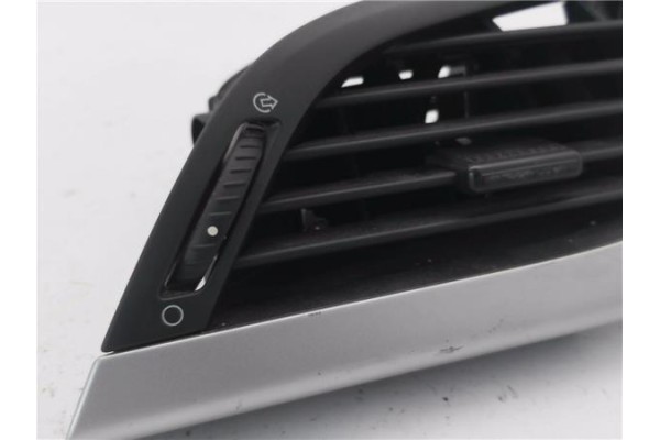 Recambio de rejilla entrada de aire para peugeot 207 1.4 referencia OEM IAM 9650088477 A1010047 