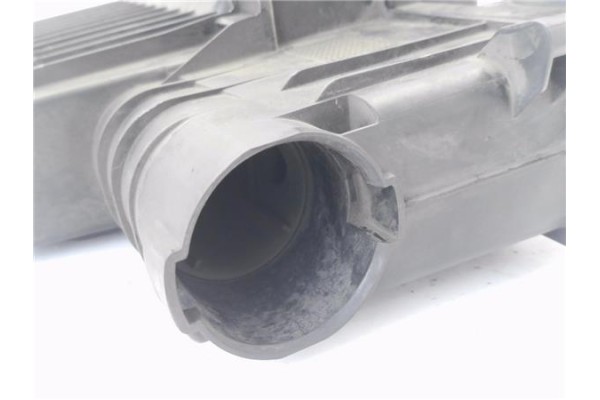 Recambio de carcasa filtro aire para peugeot 2008 1.2 access referencia OEM IAM 9670851880  