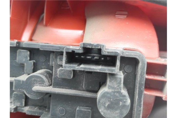 Recambio de piloto trasero derecho para citroen xsara picasso 2.0 hdi referencia OEM IAM 85521913R  
