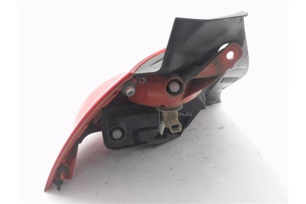 Recambio de piloto trasero derecho para renault megane ii (bm0/1_, cm0/1_) 1.6 16v (bm0c, cm0c) referencia OEM IAM 8200413216 89