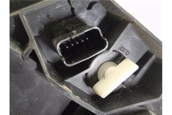 Recambio de piloto trasero derecho para renault megane ii (bm0/1_, cm0/1_) 1.6 16v (bm0c, cm0c) referencia OEM IAM 8200413216 89