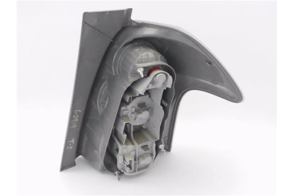 Recambio de piloto trasero izquierdo para toyota corolla verso (r1) 2.2 d-4d sport referencia OEM IAM E410173  