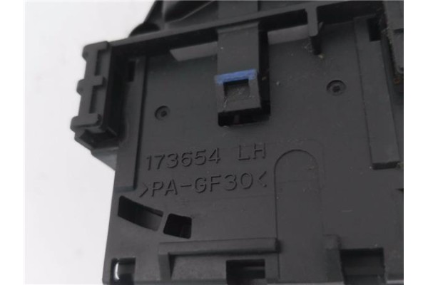 Recambio de mando limpiaparabrisas para toyota corolla verso (r1) 2.2 d-4d sport referencia OEM IAM 173654LH  