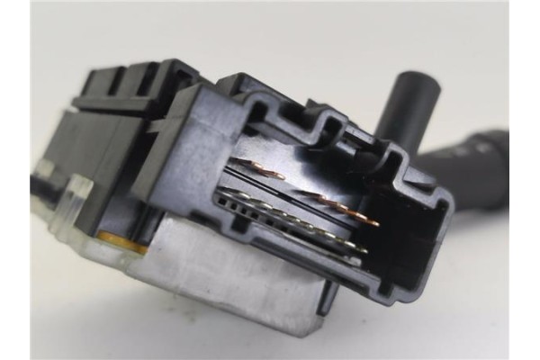 Recambio de mando limpiaparabrisas para toyota corolla verso (r1) 2.2 d-4d sport referencia OEM IAM 173654LH  