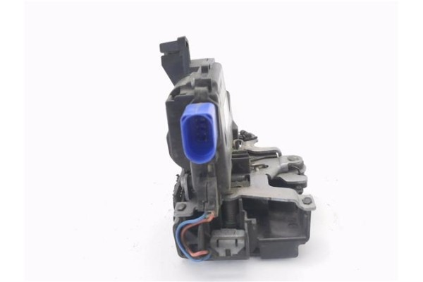 Recambio de cierre electromagnetico delantero izquierdo para skoda fabia (5j2) 1.4 tdi referencia OEM IAM 3B1837015AR  