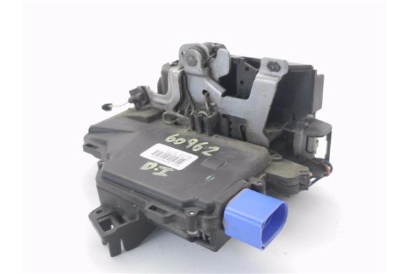 Recambio de cierre electromagnetico delantero izquierdo para skoda fabia (5j2) 1.4 tdi referencia OEM IAM 3B1837015AR  