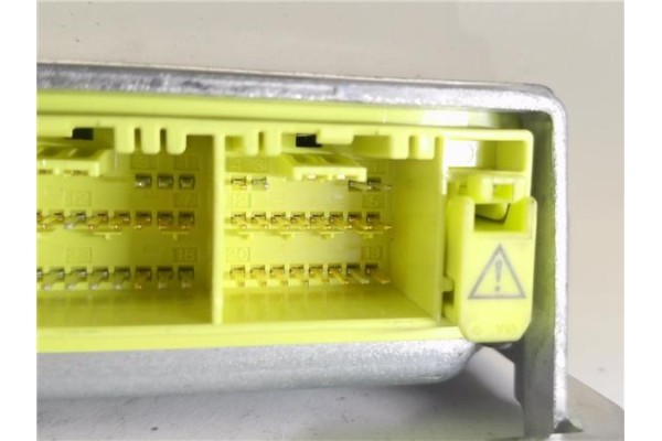 Recambio de centralita airbag para toyota corolla verso (r1) 2.2 d-4d sport referencia OEM IAM 891700F240 235731103 